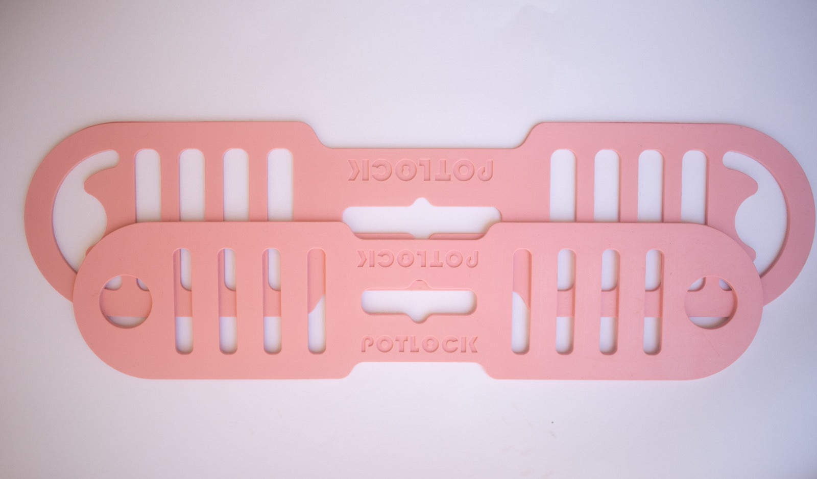 PotLock Lid Securing Straps – Spill-Proof Food Transport Solution for Casseroles, Slow Cookers, and Pots PotLock Lid Securing Straps – Spill-Proof Food Transport Solution for Casseroles, Slow Cookers, and Pots